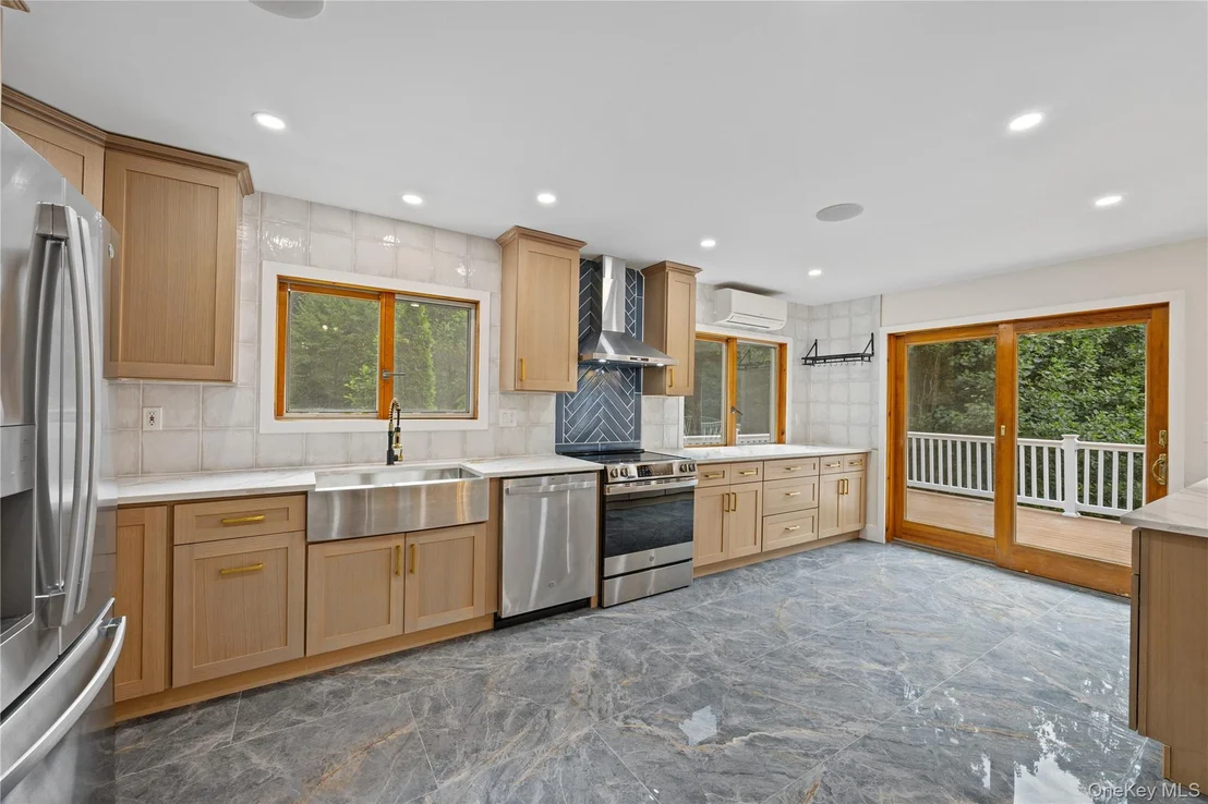 Photo of 24 Babbling Brook Lane