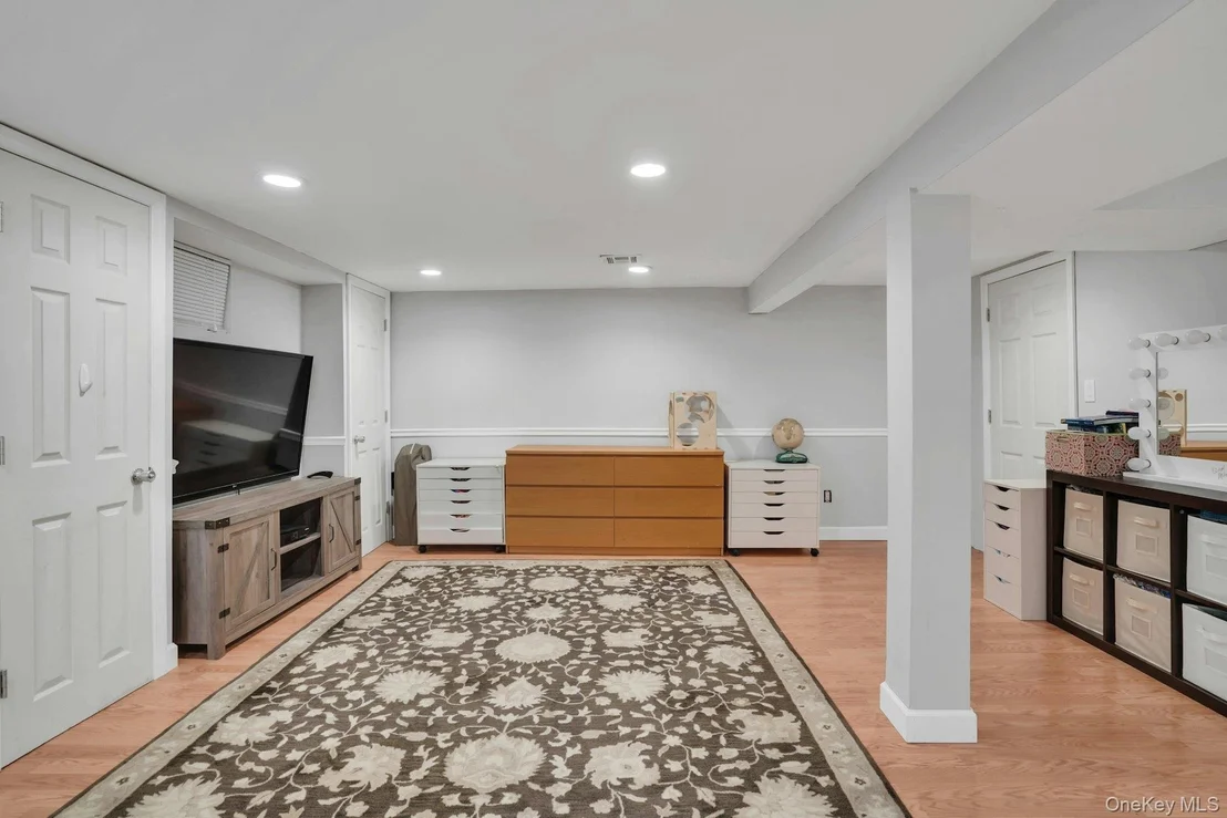 Photo of 22 Schuyler Drive