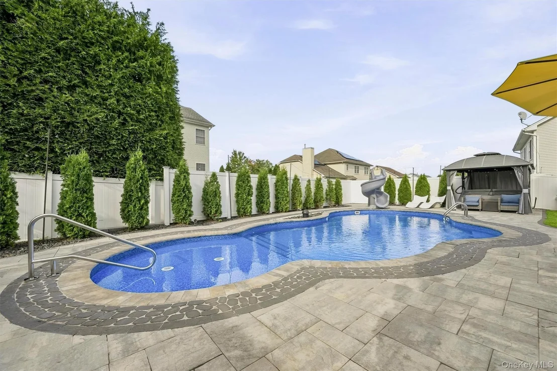 Photo of 2726 Colonial Drive