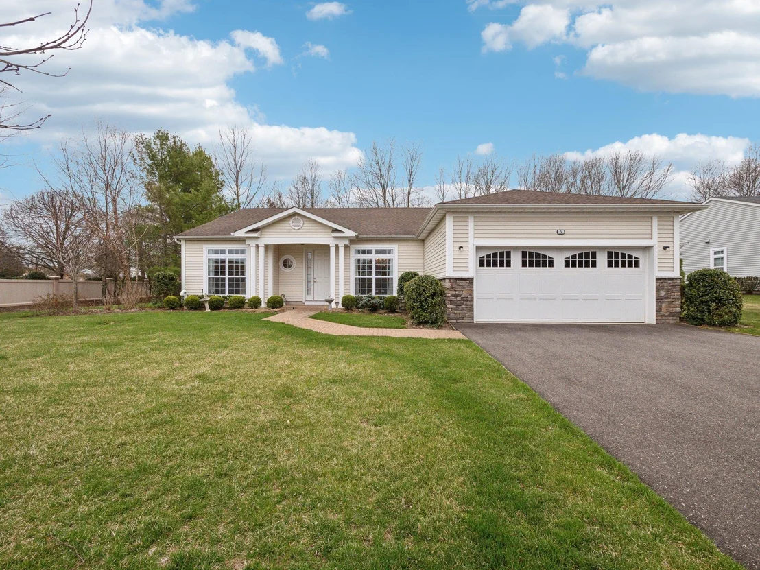 Photo of 5 Hamlet Woods Drive