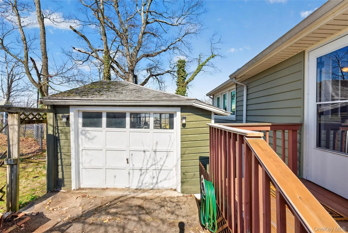 Photo of 19 Samstag Avenue