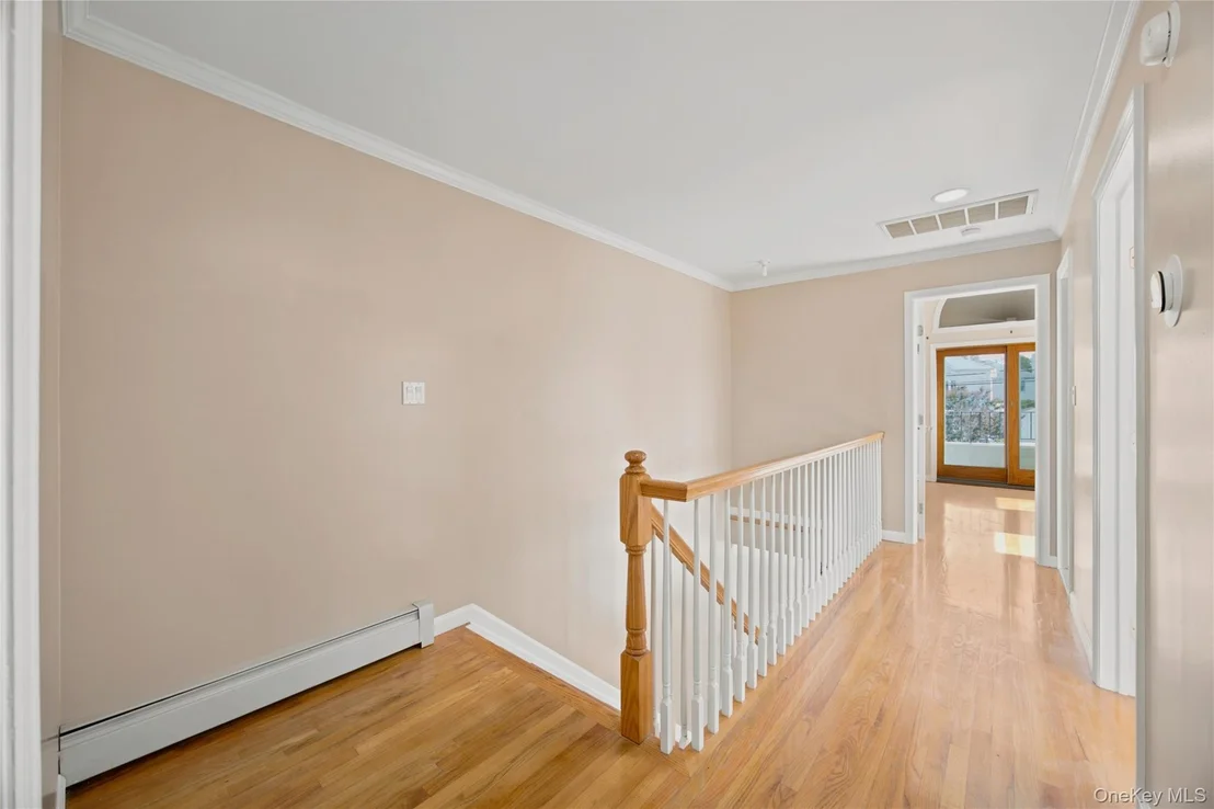 Photo of 33 3rd Avenue