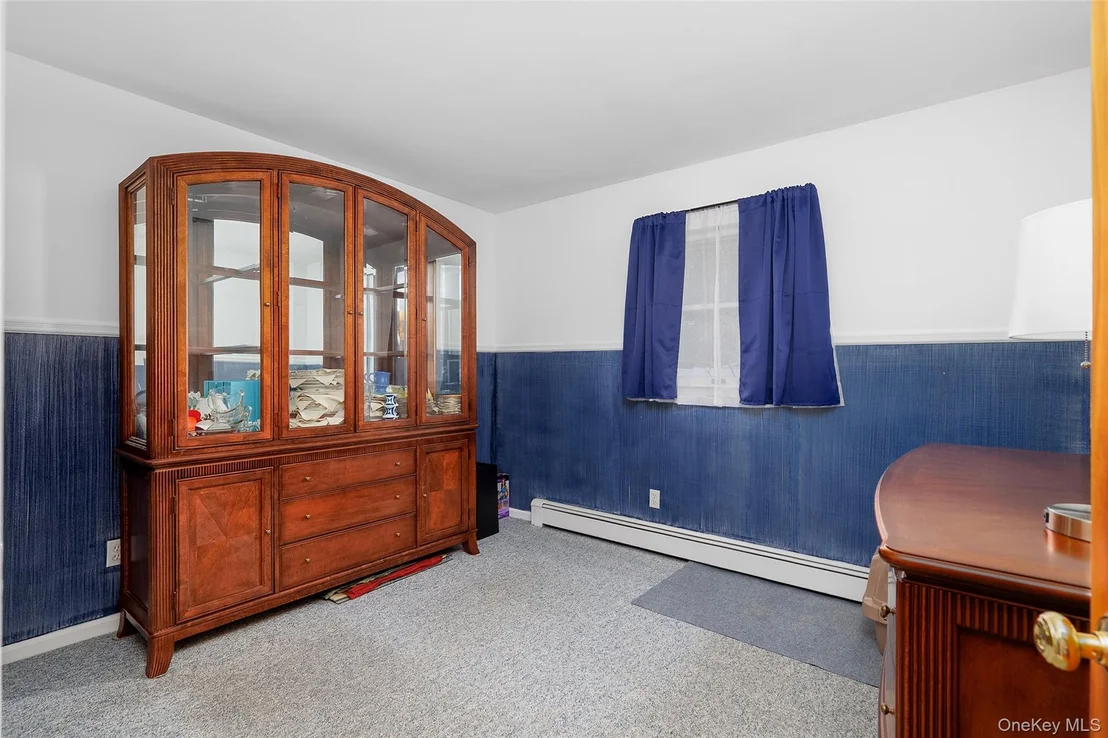 Photo of 44 Juniper Avenue