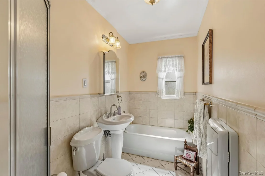 Photo of 1114 Mace Avenue