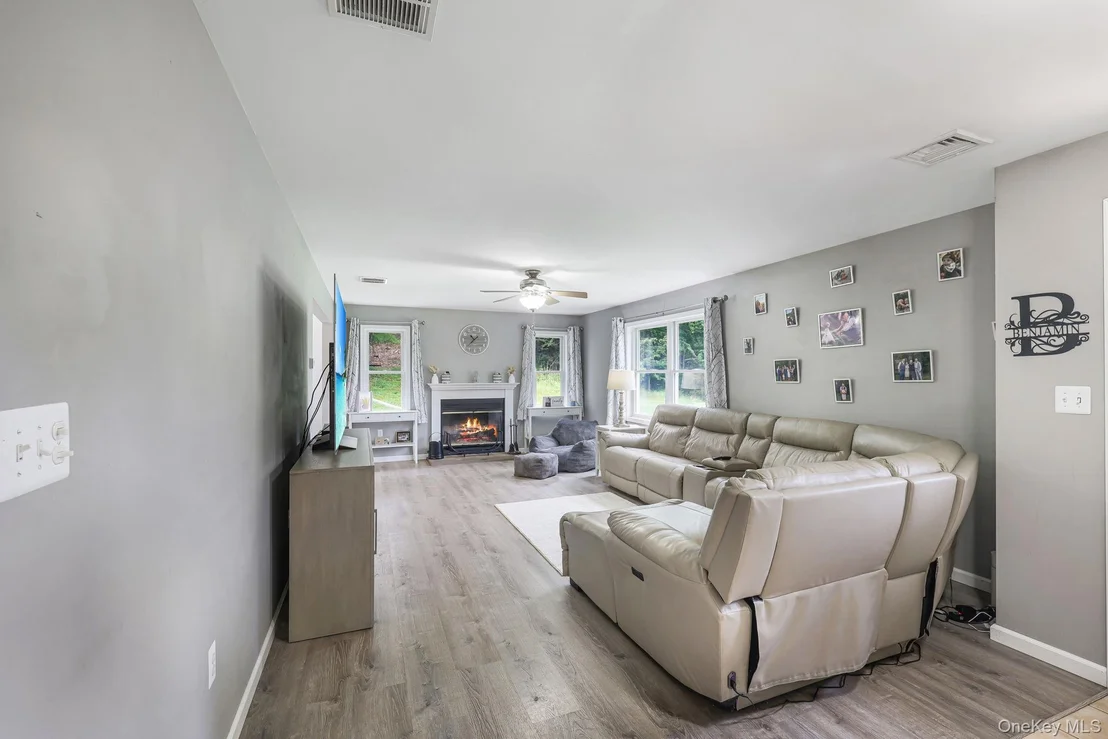 Photo of 436 Mutton Hill Road