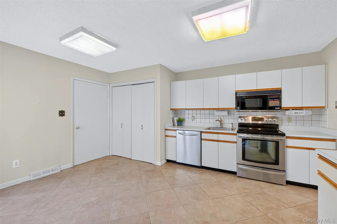 Photo of 201 Woodsbrooke Drive