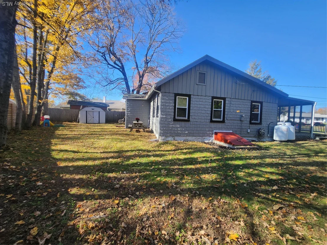Photo of 39 W Pine Road