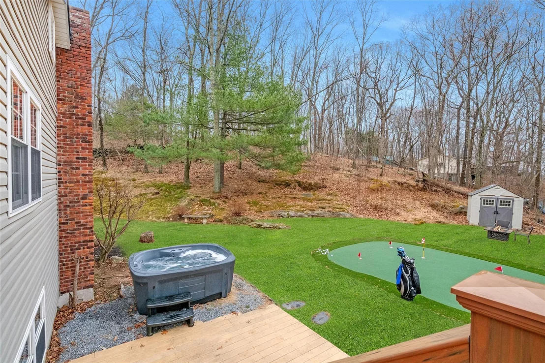 Photo of 19 Split Rock Road