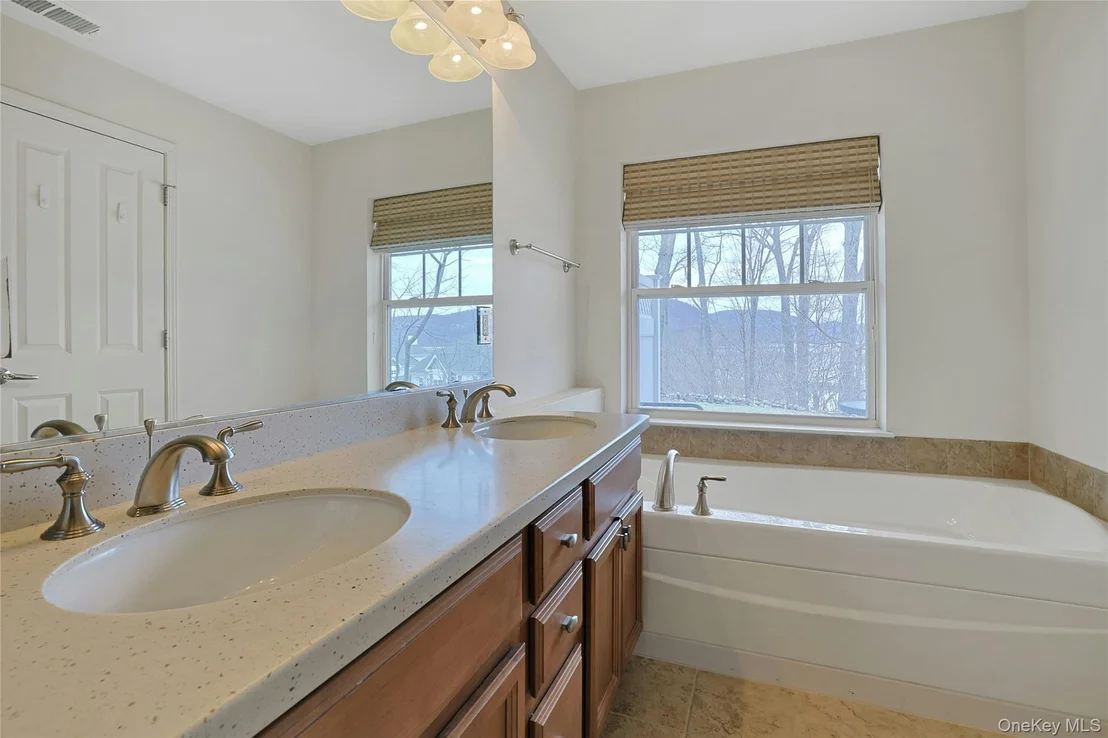 Photo of 614 Viewpoint Terrace