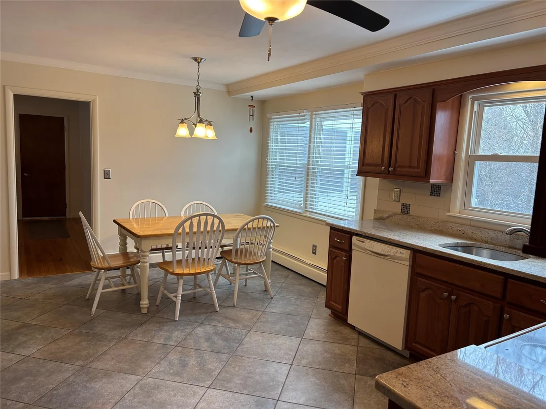 Photo of 14 Hillview Drive