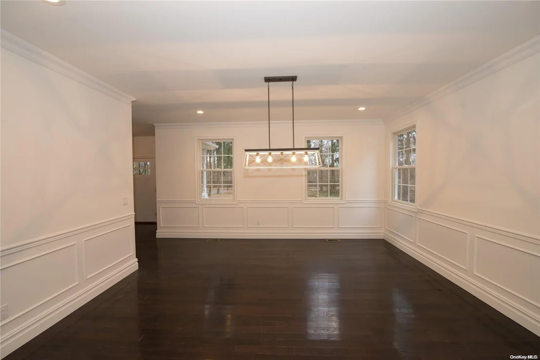 Photo of 48 Selden Boulevard