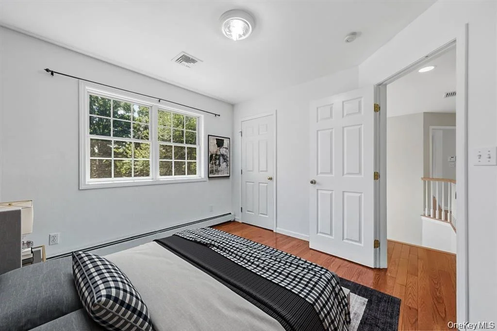 Photo of 32 Robinson Lane