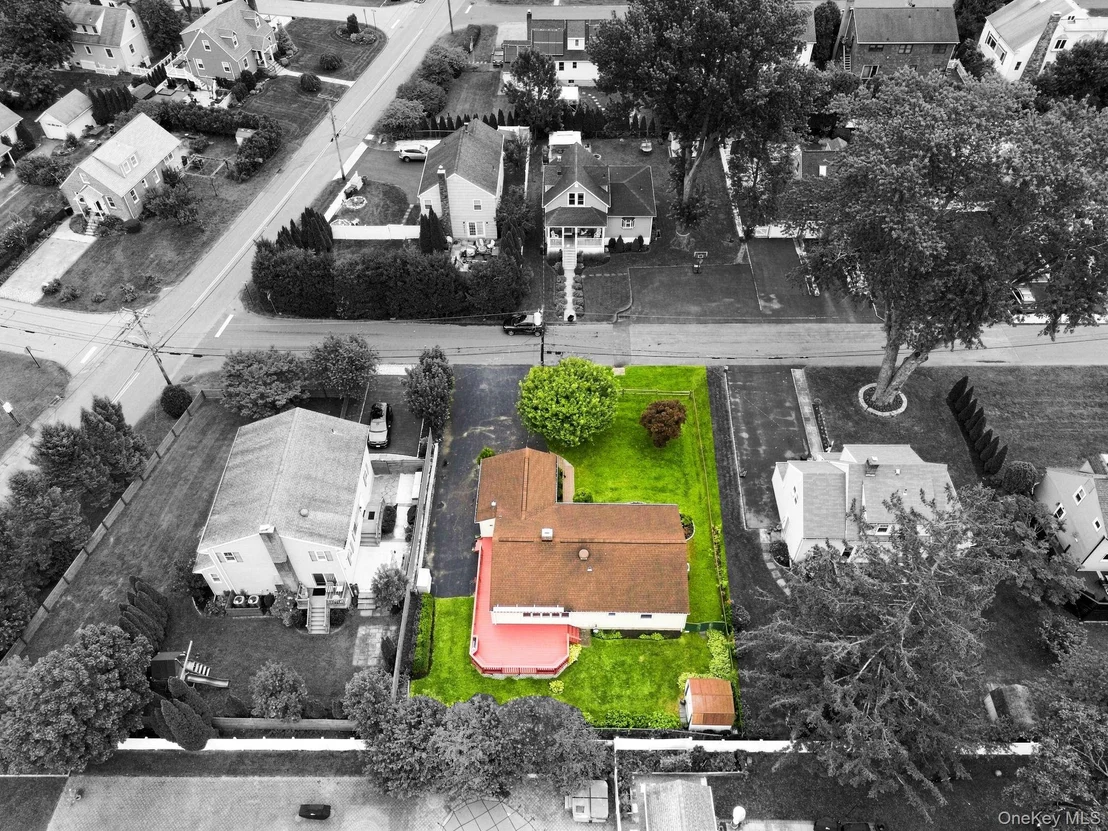 Photo of 263 Willis Avenue