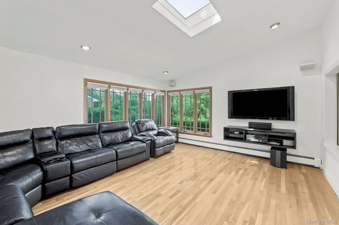 Photo of 44 Beach Road