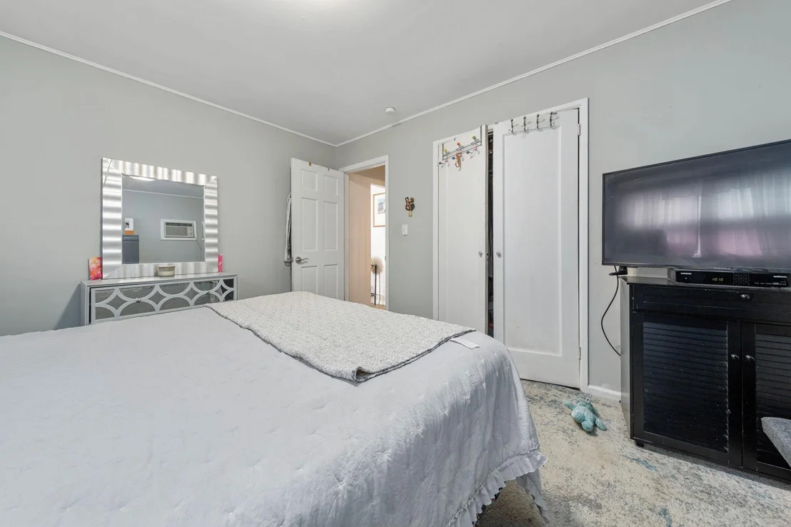 Photo of 1741 Meadowbrook Road