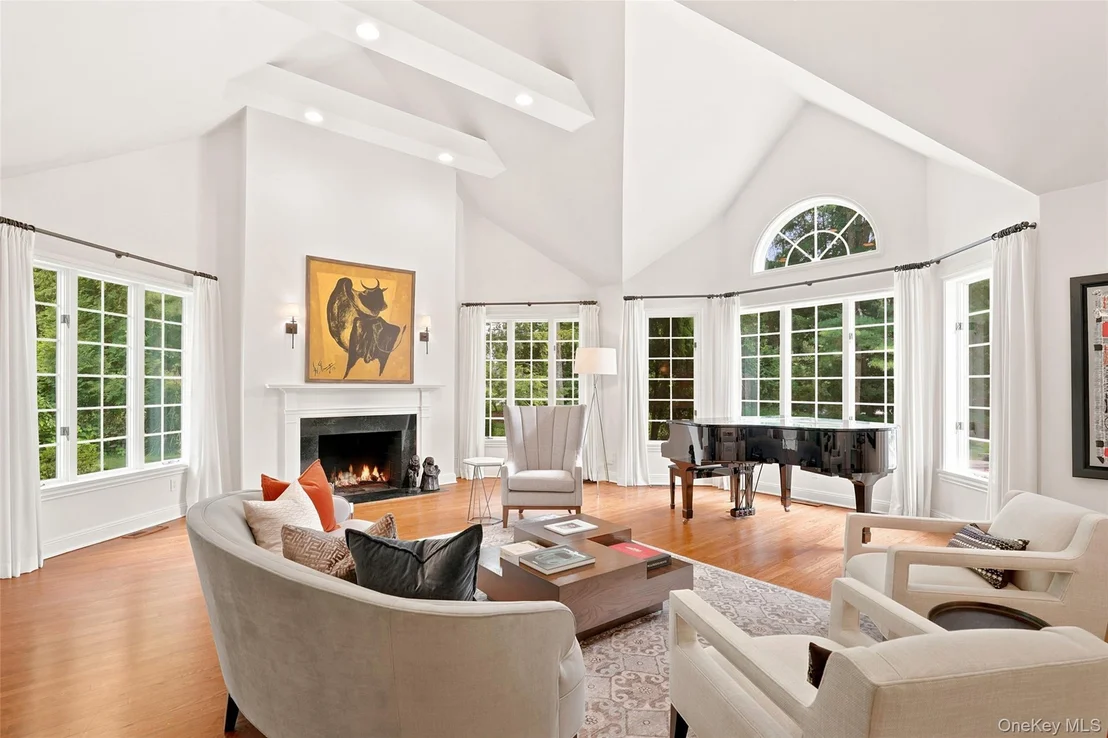 Photo of 16 Hampton Road