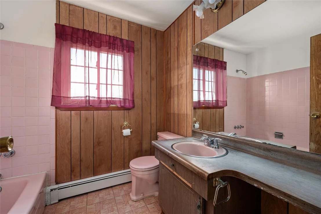 Photo of 2491 Malibu Road