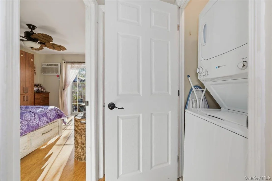 Photo of Unit 3 at 2853 Ely Avenue