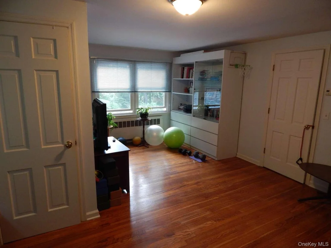 Photo of 52 Kingwood Park