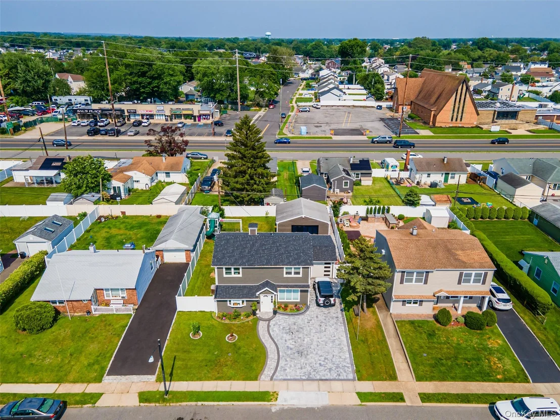 Photo of 4185 Harriet Road