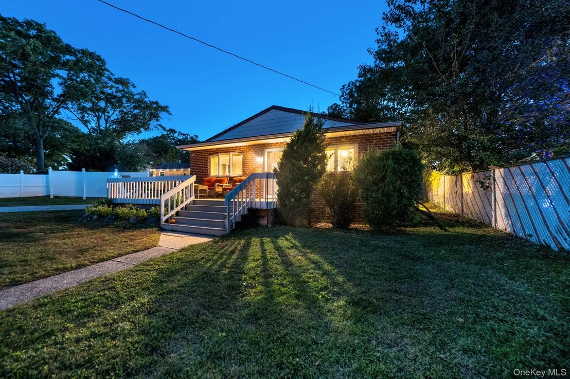 Photo of 629 East Drive