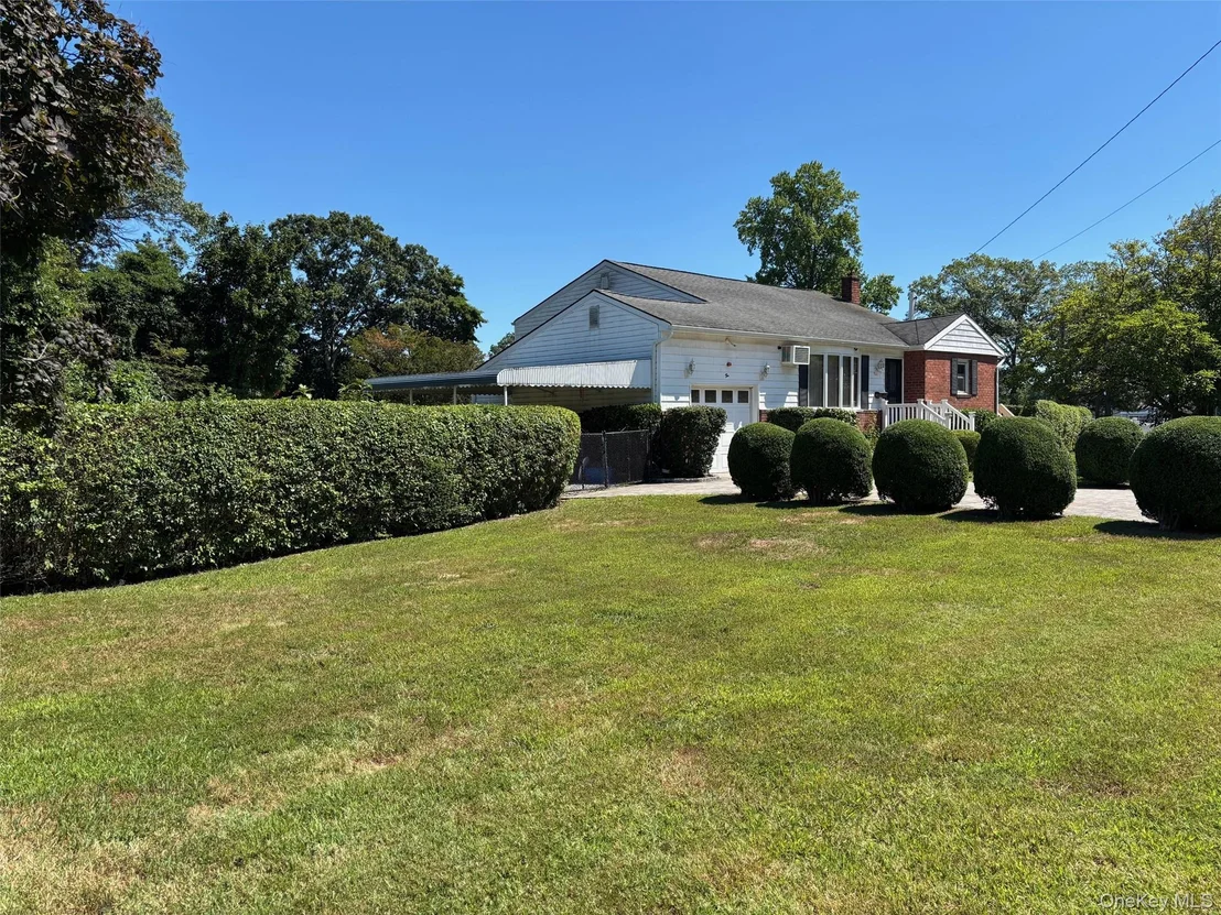 Photo of 10 13th Avenue