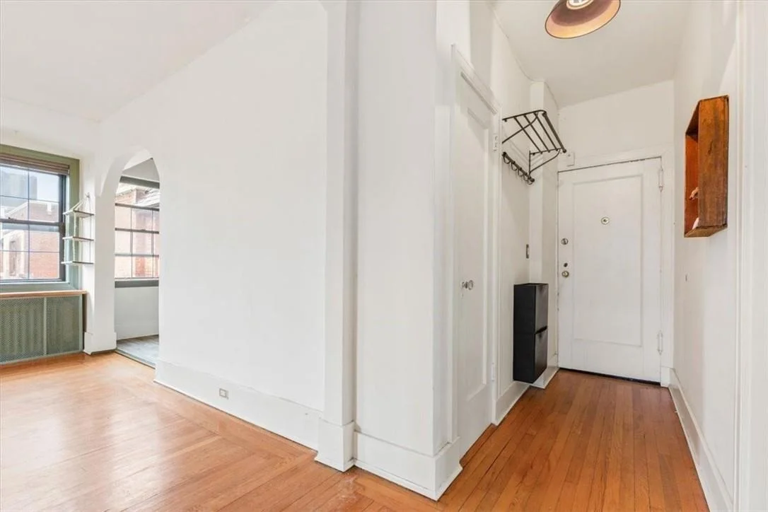 Photo of Unit 6A at 828 Bronx River Road
