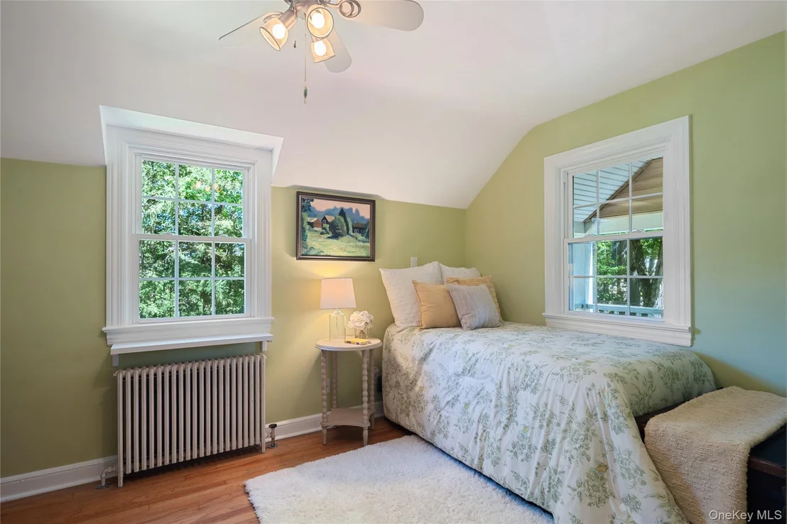 Photo of 611 Decatur Avenue