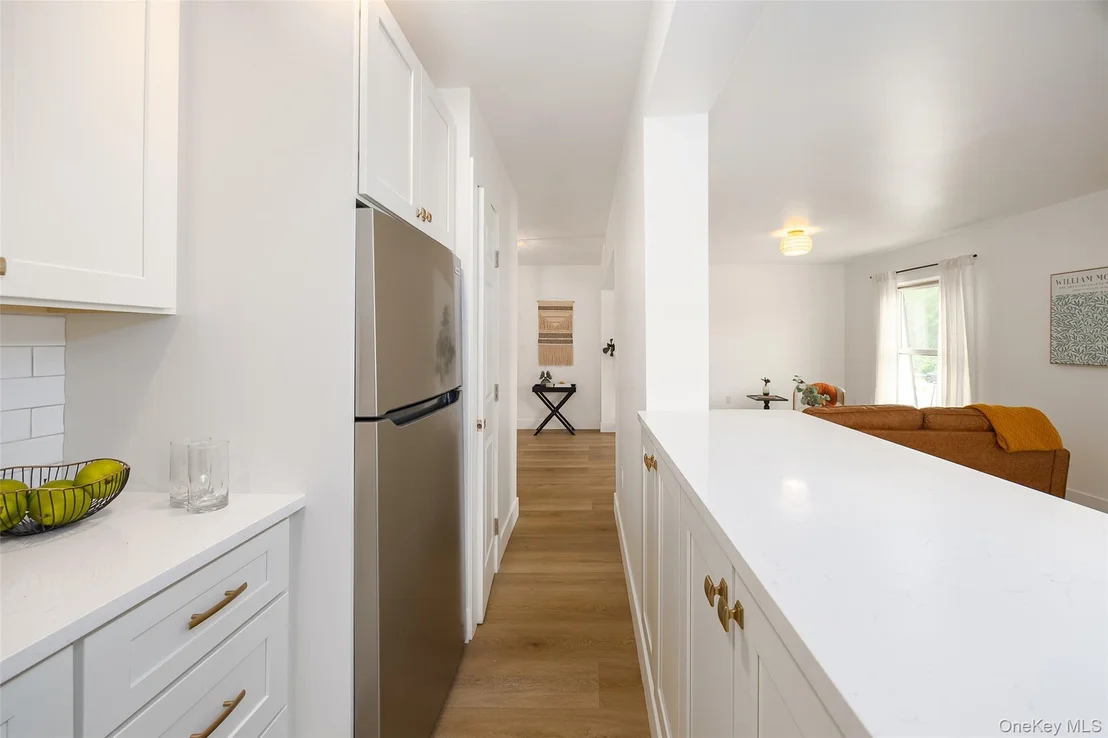 Photo of Unit C at 164 Rinaldi Boulevard