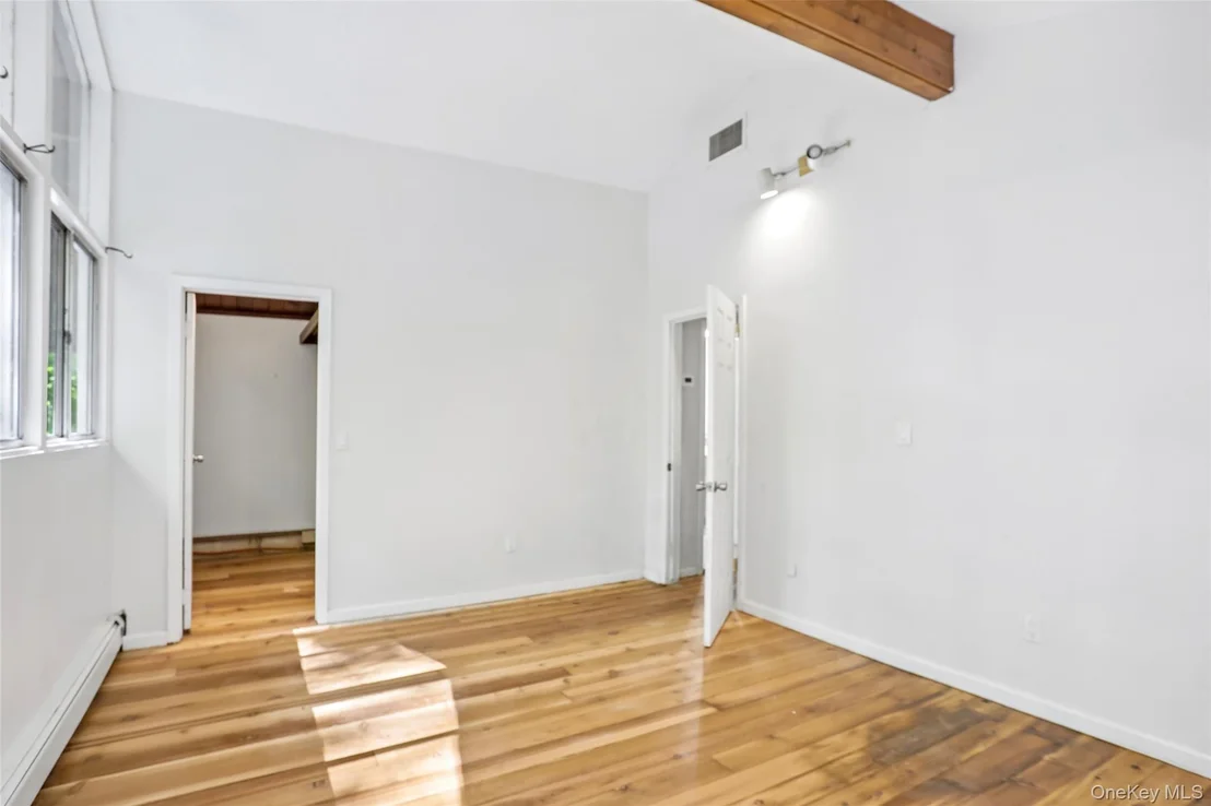 Photo of 951 Haverstraw Road