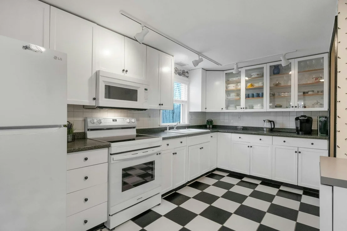 Photo of 19 Split Rock Road