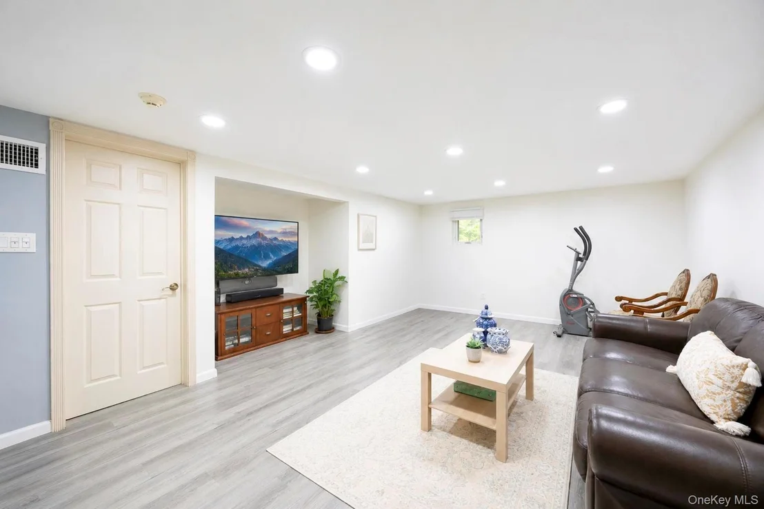 Photo of 49 Village Drive
