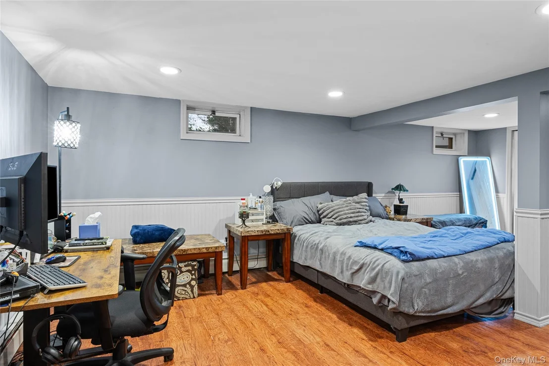 Photo of 7 W Elm Street