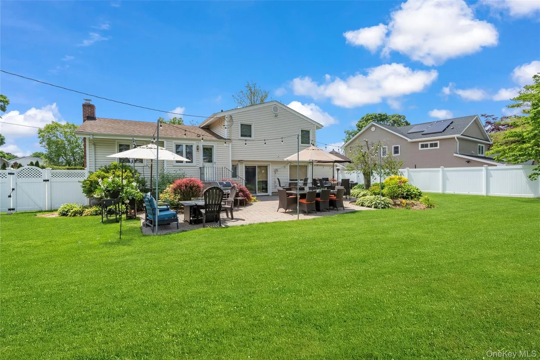 Photo of 46 Saratoga Drive