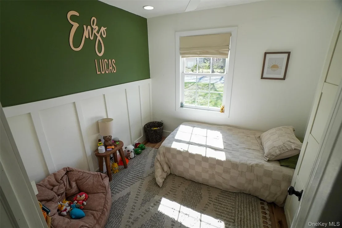 Photo of 1026 Howells Road