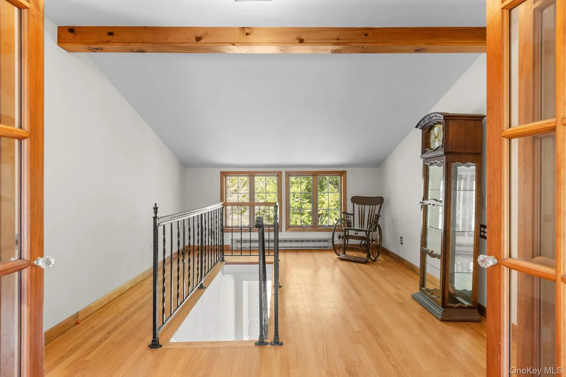 Photo of 122 Dutchess Drive