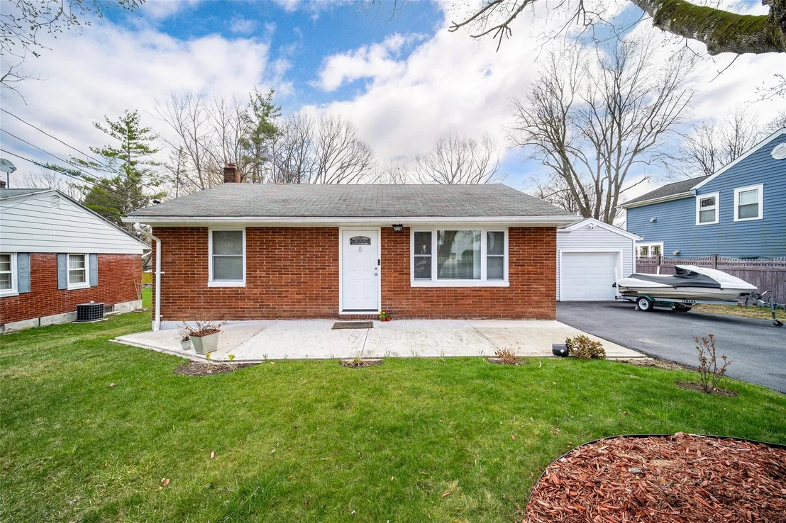 Photo of 8 Ludlow Drive