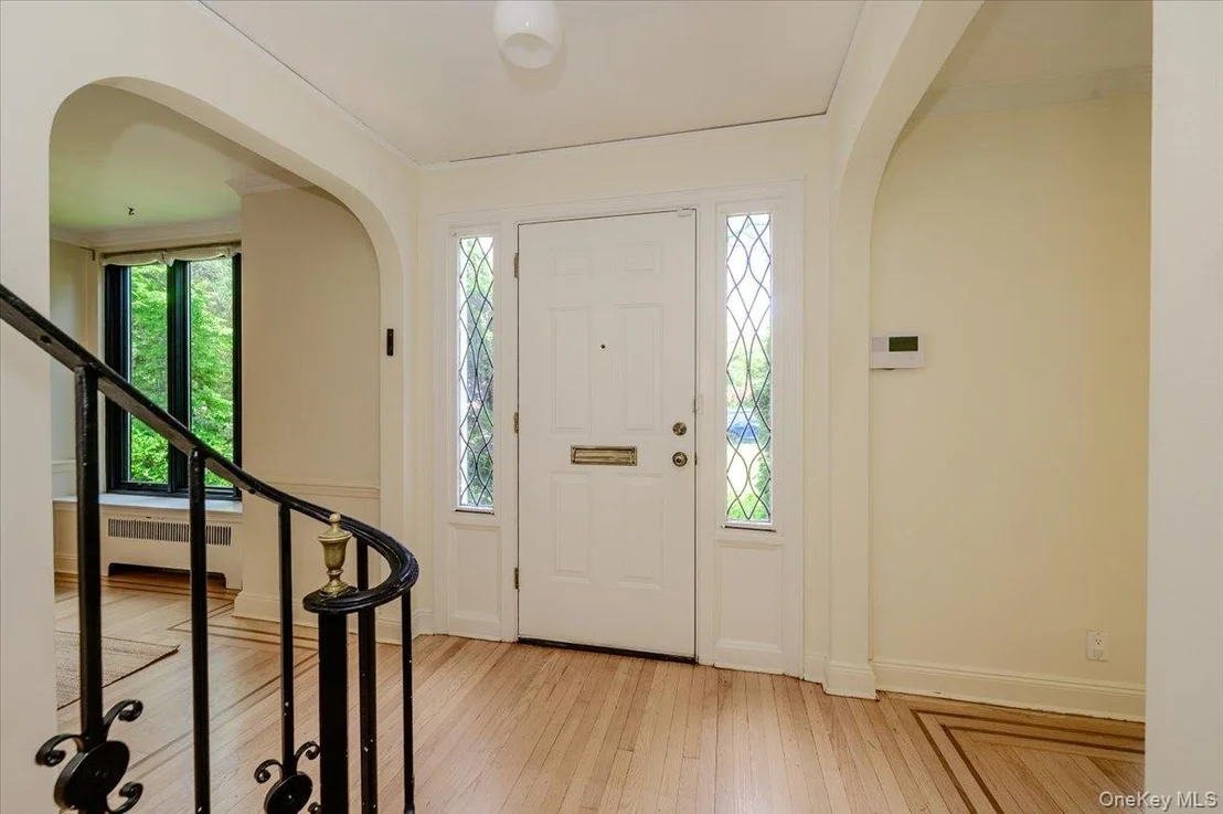 Photo of 8 Parkside Drive