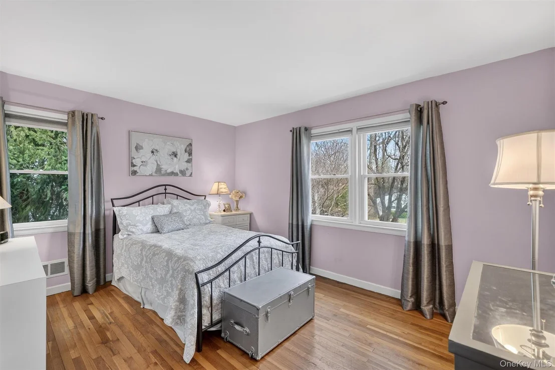 Photo of 18 Clovebrook Road