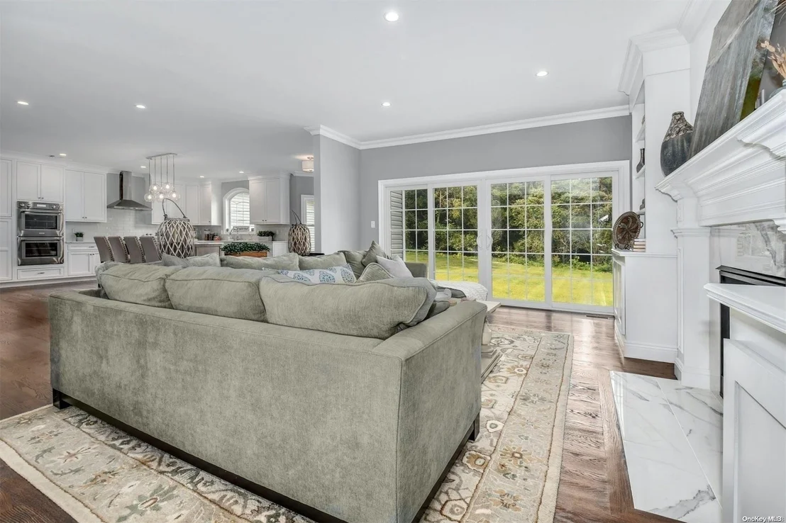 Photo of 56 Syosset Circle