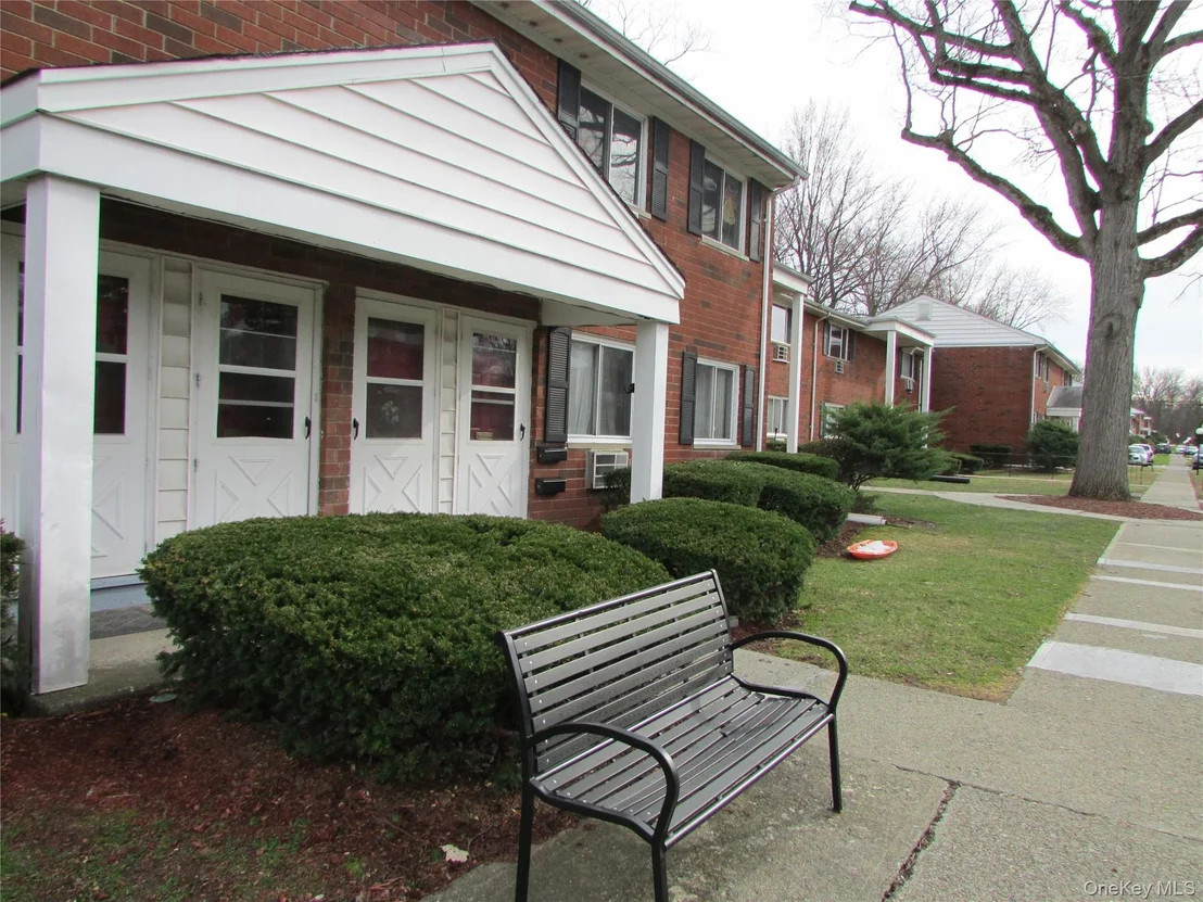 Photo of Unit 7 at 7 Manor Drive