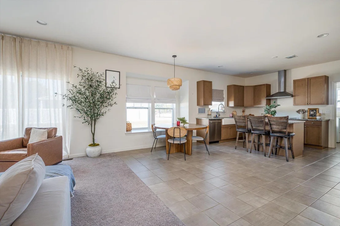 Photo of 3 Pondview Circle