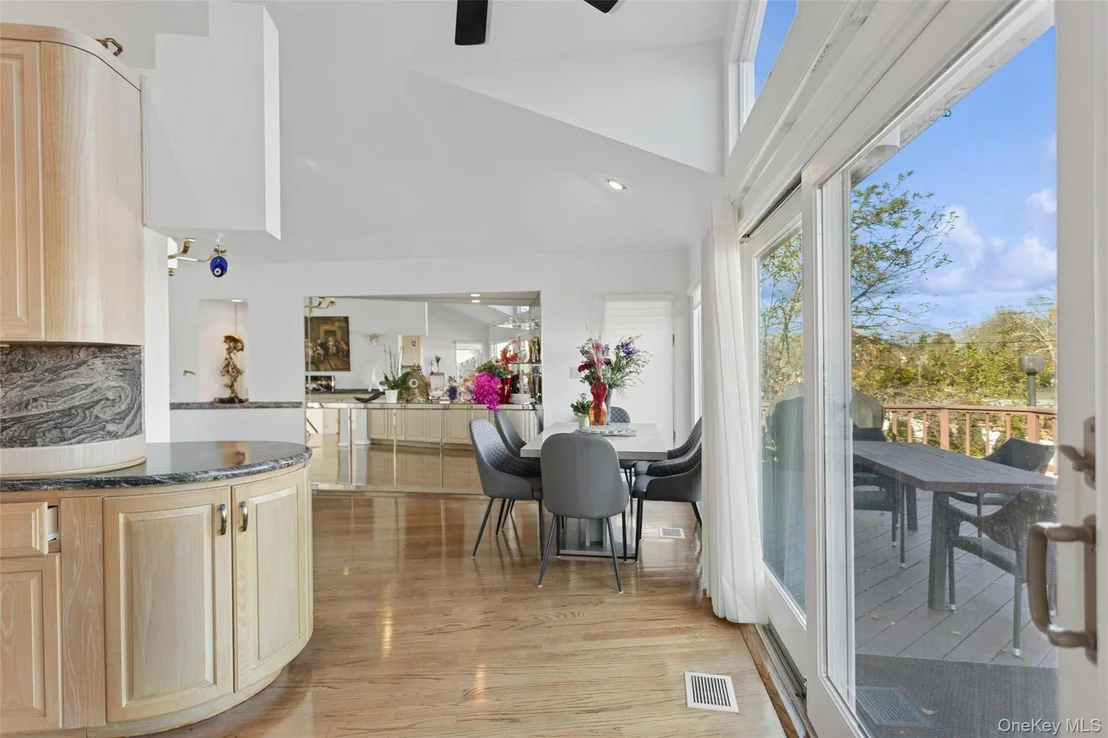 Photo of 2729 Shore Drive