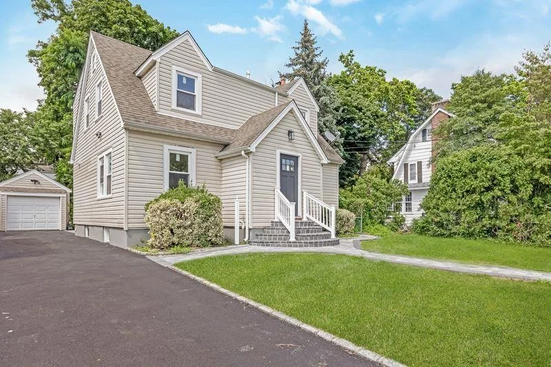 Photo of 175 Wright Avenue