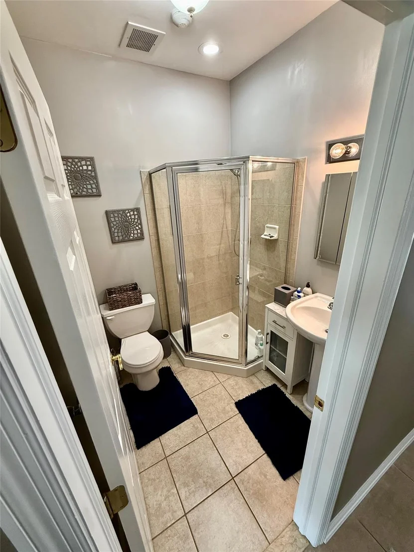 Photo of 907 Emily Drive