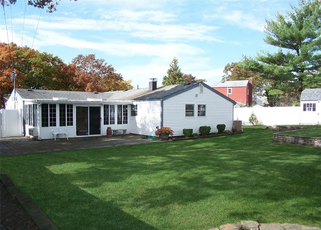Photo of 21 Riviera Drive