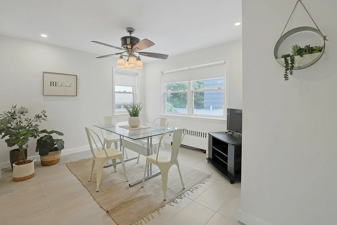 Photo of 233 Commonwealth Avenue
