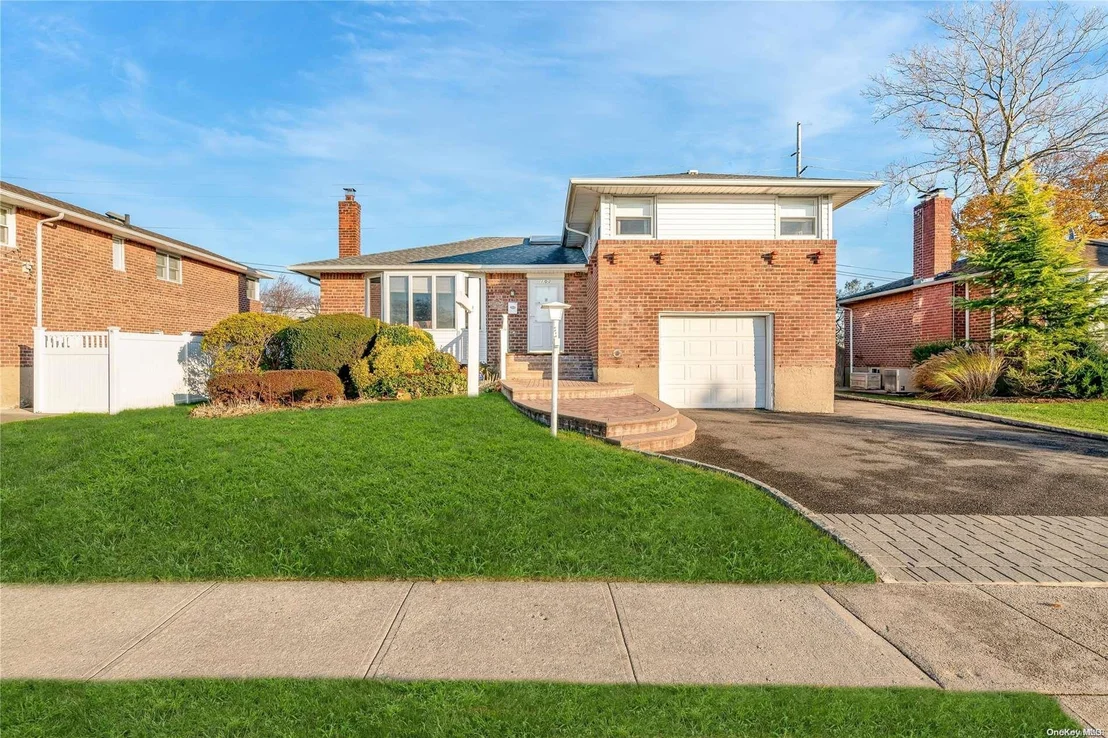Photo of 102 Bud Lane