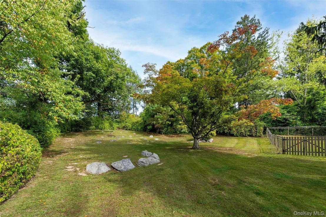 Photo of 63 Manitou Station Road