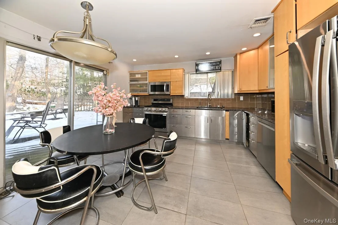 Photo of 11 Lomond Avenue